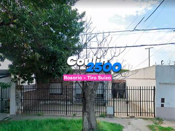 Casa dos dormitorios en venta -Barrio Tiro Suizo
