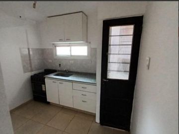 Departamento en  venta en Alto Alberdi con cochera, apto bancor y posesión inmediata
