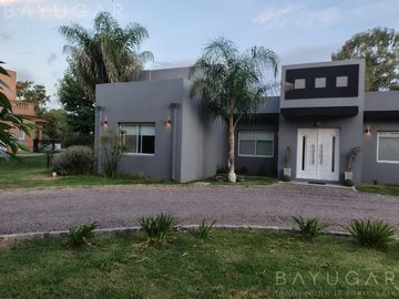 Venta Casa - Barrio Privado San Joaquin - APTO CREDITO