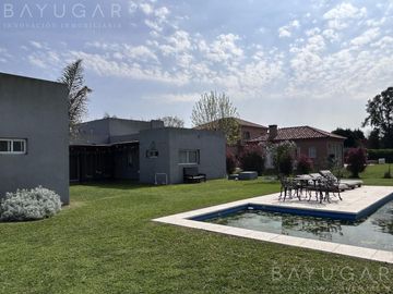 Venta Casa - Barrio Privado San Joaquin - APTO CREDITO