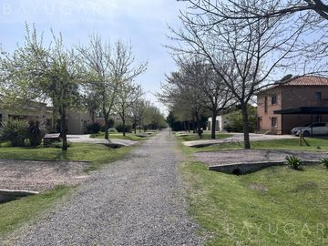 Venta Casa - Barrio Privado San Joaquin - APTO CREDITO