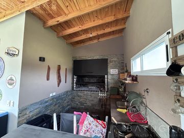 Venta Casa - Barrio Privado San Joaquin - APTO CREDITO