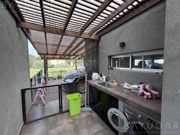 Venta Casa - Barrio Privado San Joaquin - APTO CREDITO