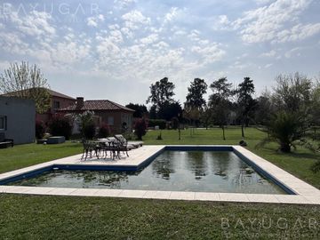 Venta Casa - Barrio Privado San Joaquin - APTO CREDITO