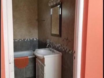 Casa en venta - 3 dormitorios 1 baño - cochera patio parrilla - 500mts2 - Nueva Atlantis