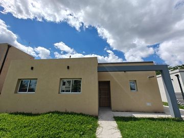 Casa en Santa Lucia Pilar del Este