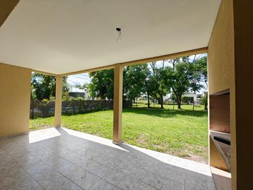 Casa en Santa Lucia Pilar del Este