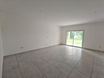 Casa en Santa Lucia Pilar del Este