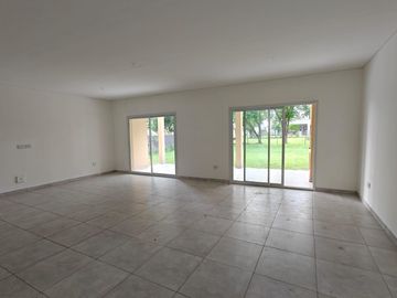 Casa en Santa Lucia Pilar del Este