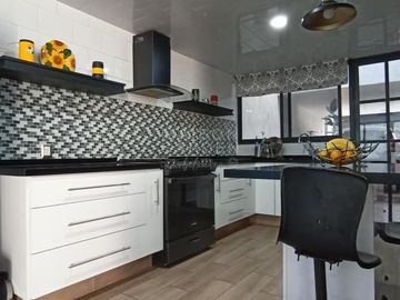 Casa en Venta en Ciudad Satélite completamente remodelada
