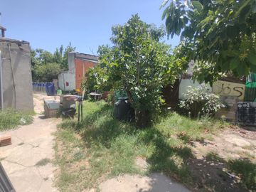 Casa de material con techo de losa cerámica en Gonzalez Catan