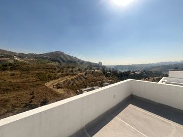 Casa en Venta, nueva, en Fractus, con 3 recámaras con baño cada una