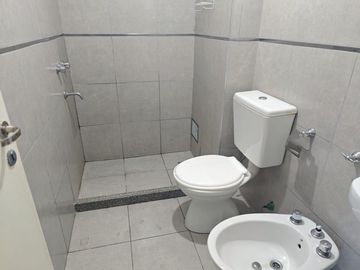 Venta departamento de 1 Dormitorio en barrio Luis Agote