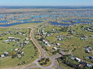 Hermoso Lote a Laguna en San Sebastian, Area 11