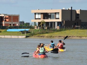 Hermoso Lote a Laguna en San Sebastian, Area 11