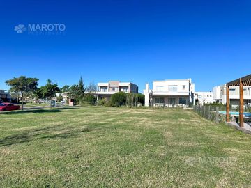 LOTE EN VENTA EN PUERTOS DEL LAGO - CEIBOS - MAROTO PROPIEDADES