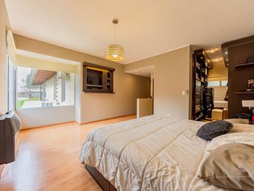 VENTA/PERMUTA - Casa 3 dormitorios con parque y pileta - Roldán, Santa Fe.