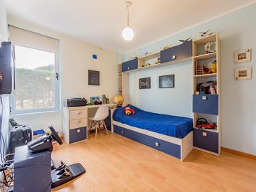 VENTA/PERMUTA - Casa 3 dormitorios con parque y pileta - Roldán, Santa Fe.