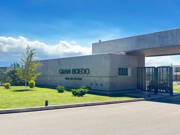 Terreno en isla (central).