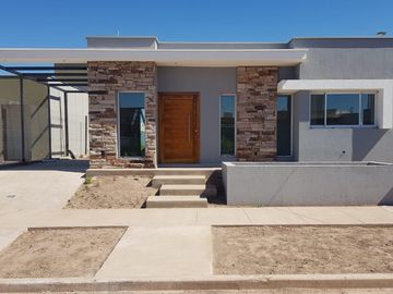 Casa a estrenar en Vista Oliva