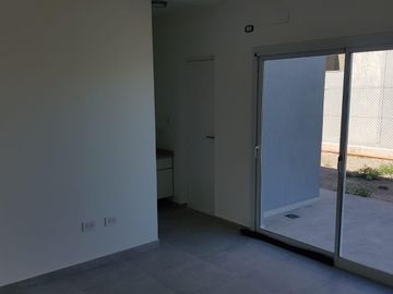 Casa a estrenar en Vista Oliva
