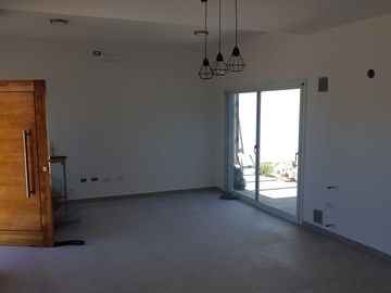 Casa a estrenar en Vista Oliva