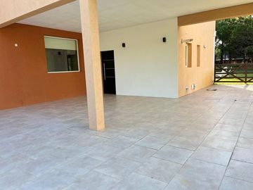 Pinamar, La herradura casa en venta