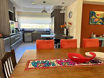 Pinamar, La herradura casa en venta