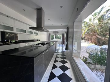 Gran Casa en La Alameda Nordelta en alquiler anual 9 ambientes