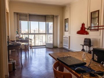 VENTA / PERMUTA Departamento de tres dormitorios, piso exclusivo, en el centro de Rosario.