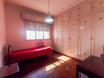 VENTA / PERMUTA Departamento de tres dormitorios, piso exclusivo, en el centro de Rosario.