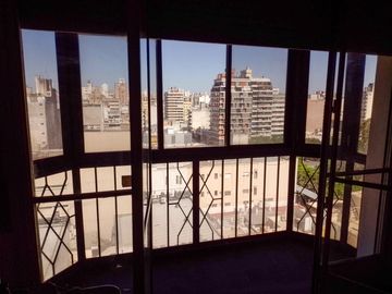 VENTA / PERMUTA Departamento de tres dormitorios, piso exclusivo, en el centro de Rosario.