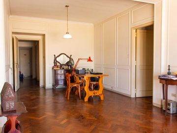 VENTA / PERMUTA Departamento de tres dormitorios, piso exclusivo, en el centro de Rosario.