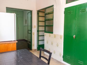 VENTA / PERMUTA Departamento de tres dormitorios, piso exclusivo, en el centro de Rosario.