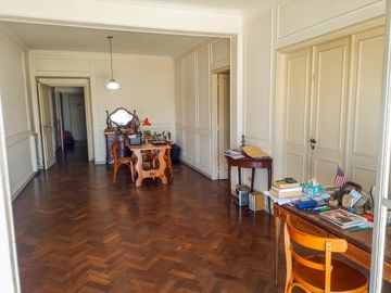 VENTA / PERMUTA Departamento de tres dormitorios, piso exclusivo, en el centro de Rosario.
