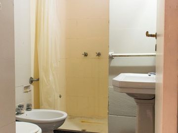 VENTA / PERMUTA Departamento de tres dormitorios, piso exclusivo, en el centro de Rosario.