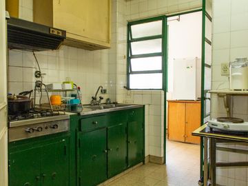 VENTA / PERMUTA Departamento de tres dormitorios, piso exclusivo, en el centro de Rosario.