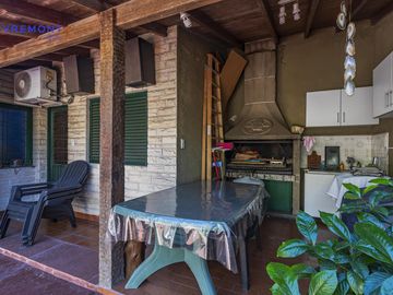 Venta Casa 6 AMB en Villa Urquiza, Capital Federal.