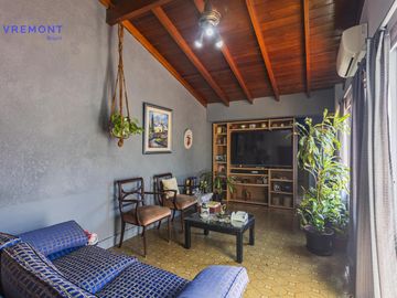 Venta Casa 6 AMB en Villa Urquiza, Capital Federal.