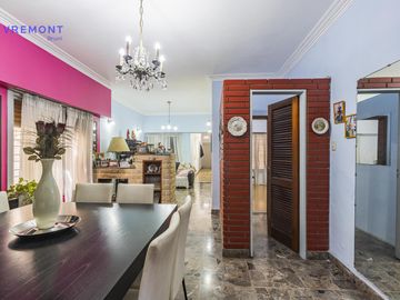 Venta Casa 6 AMB en Villa Urquiza, Capital Federal.