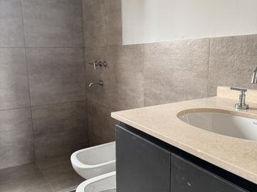 Venta duplex  en Arguello