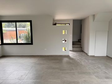 Venta duplex  en Arguello