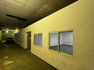 Galpón en alquiler 1000m2 en Lamadrid 135 Bis