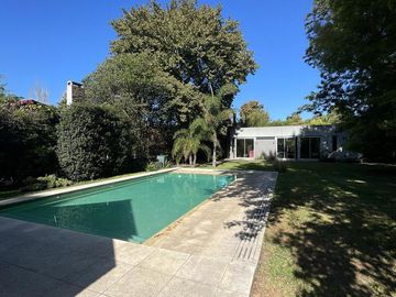 Casa en venta 4 amb en  Barrio Parque Leloir