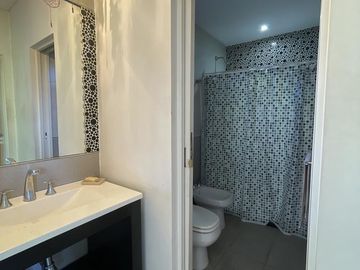 Casa en venta 4 amb en  Barrio Parque Leloir