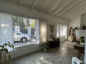 Casa en venta 4 amb en  Barrio Parque Leloir