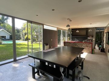 Casa en venta 4 amb en  Barrio Parque Leloir