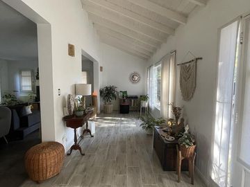 Casa en venta 4 amb en  Barrio Parque Leloir