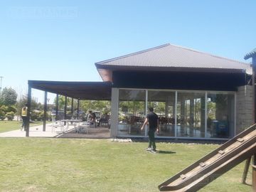 Casa en EL Canton Norte a la Laguna PG a estrenar con piscina