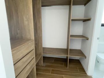 Cuatro ambientes a Estrenar en Edificio ARALIS con Amenities
